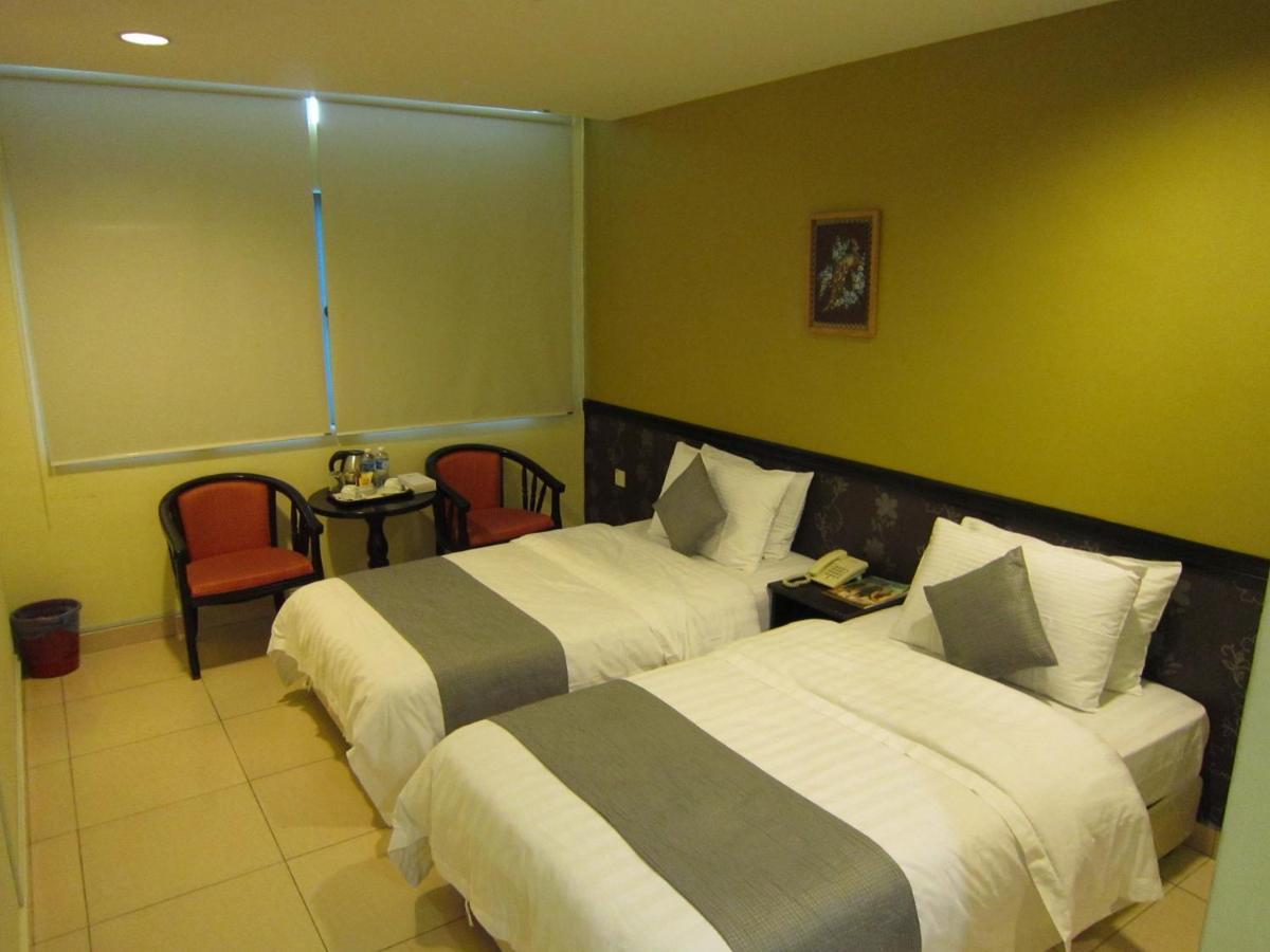 Oyo 151 Twin Hotel Kuala Lumpur Extérieur photo