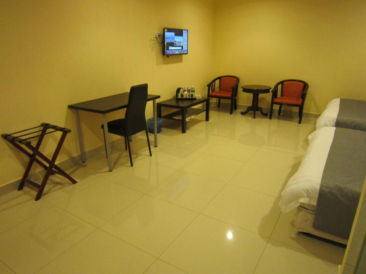 Oyo 151 Twin Hotel Kuala Lumpur Extérieur photo