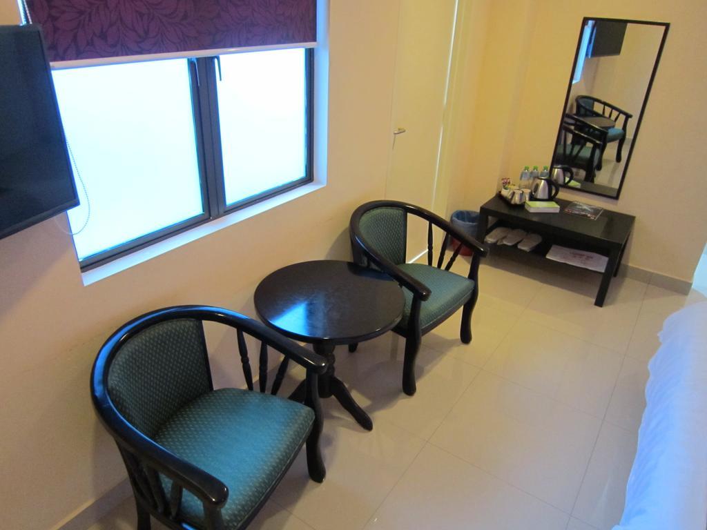 Oyo 151 Twin Hotel Kuala Lumpur Extérieur photo