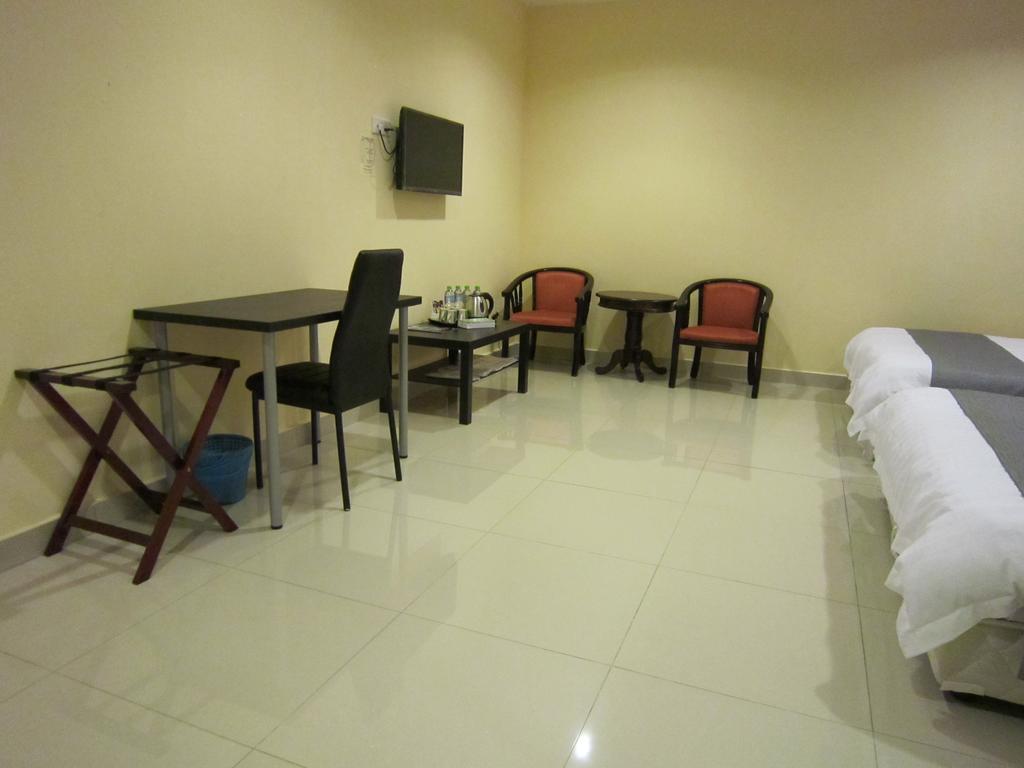 Oyo 151 Twin Hotel Kuala Lumpur Extérieur photo
