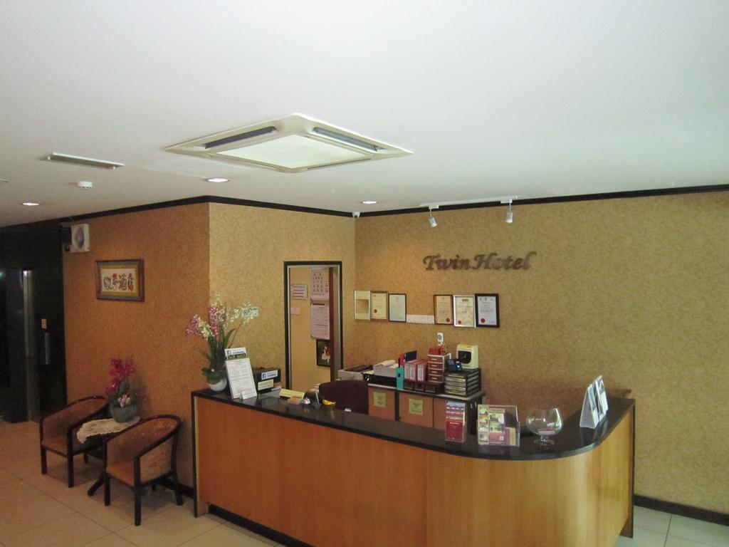 Oyo 151 Twin Hotel Kuala Lumpur Extérieur photo