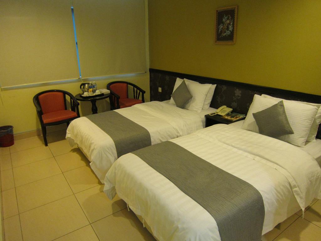 Oyo 151 Twin Hotel Kuala Lumpur Extérieur photo