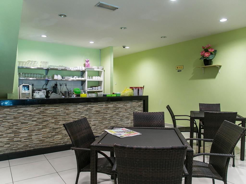 Oyo 151 Twin Hotel Kuala Lumpur Extérieur photo