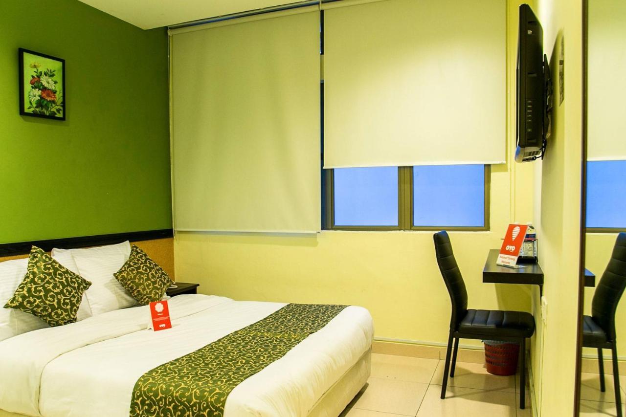 Oyo 151 Twin Hotel Kuala Lumpur Extérieur photo